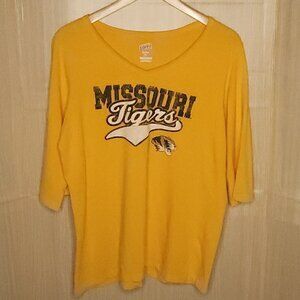 University Of Missouri Soffe Gold Elbow Length Vintage Look Top XL